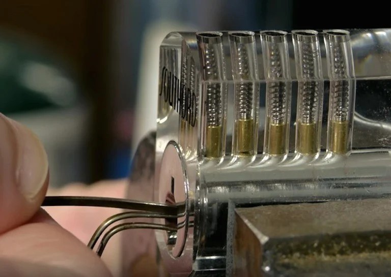 How To Pick A Lock Using Hairpins