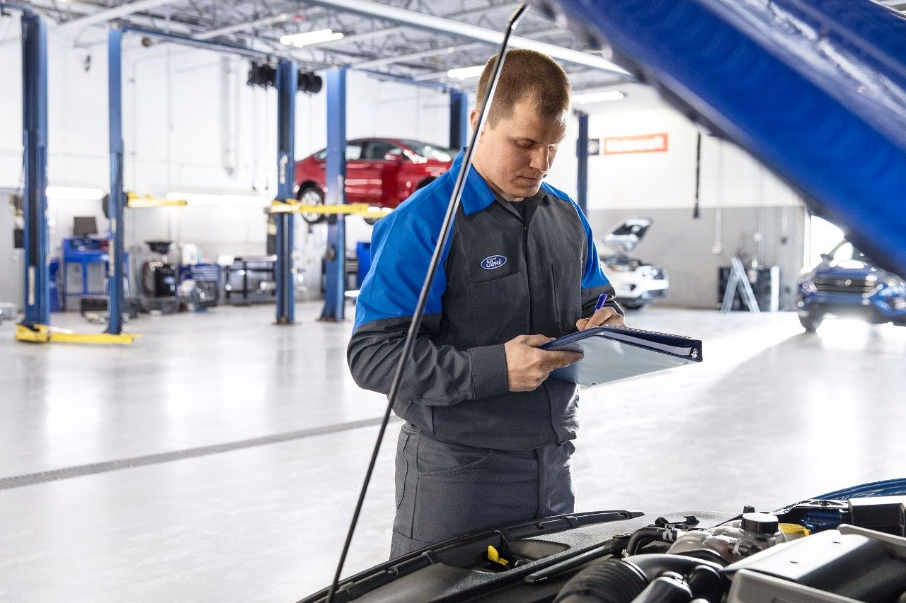 Ford Dealer near Schaumburg, IL 60193 60196 Roesch Ford