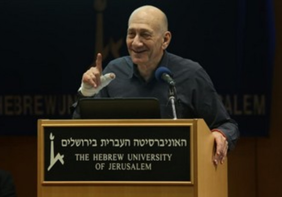 Olmert Only an idiot prime minister would not make peace with