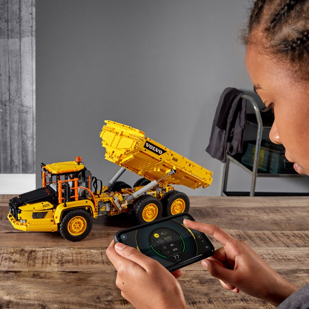 LEGO® Technic™ 6x6 Volvo Articulated Hauler 42114 Control + App