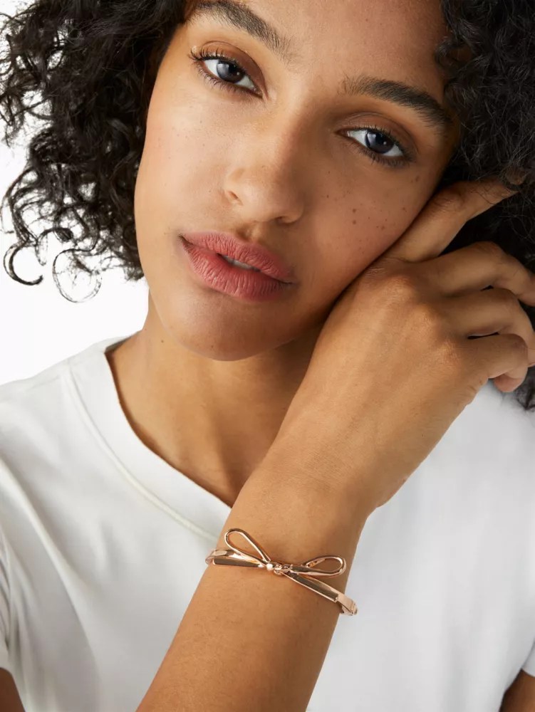 Total 45+ imagen kate spade bangle bracelets Abzlocal.mx