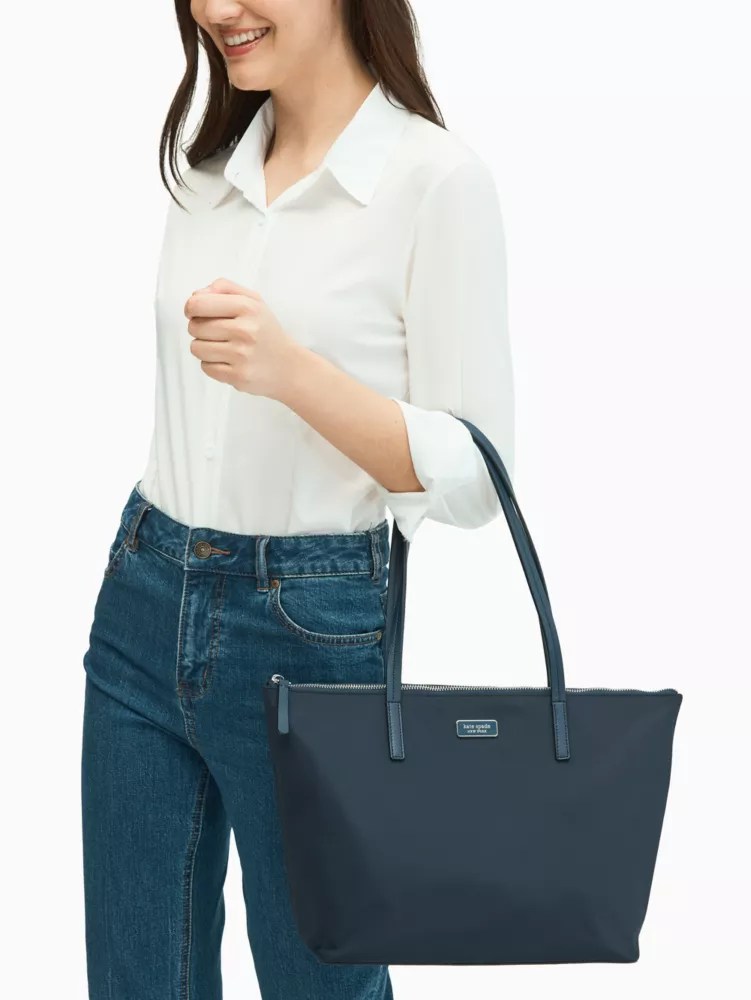 Total 77+ imagen hayden zip tote kate spade Abzlocal.mx