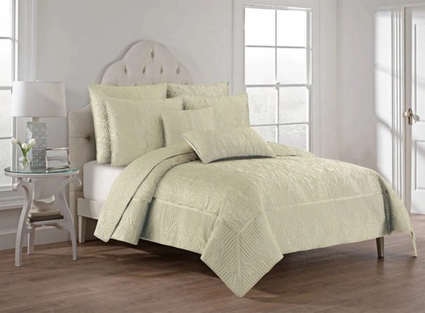 Bone Hannah 3pc. King Quilt Set Kirklands Home