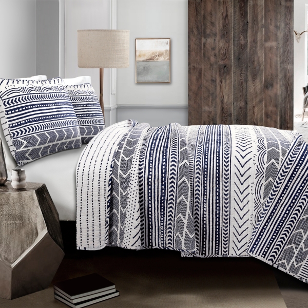 Including quilts king size and yellow quilt set king at wholesale prices from king quilts manufacturers. navy and white geometric 3 pc king quilt set