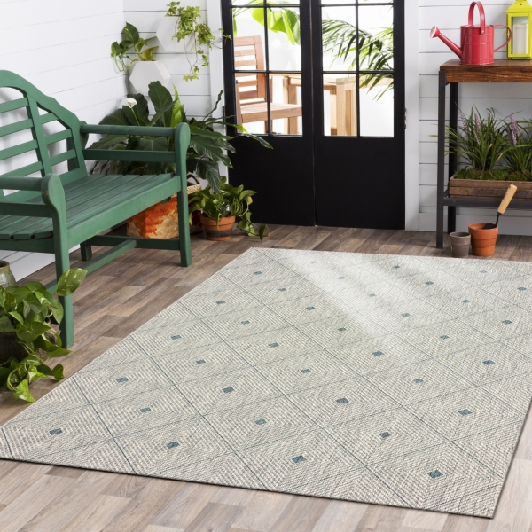 Solitaire Sun Shower Outdoor Area Rug, 5x8 Kirklands Home