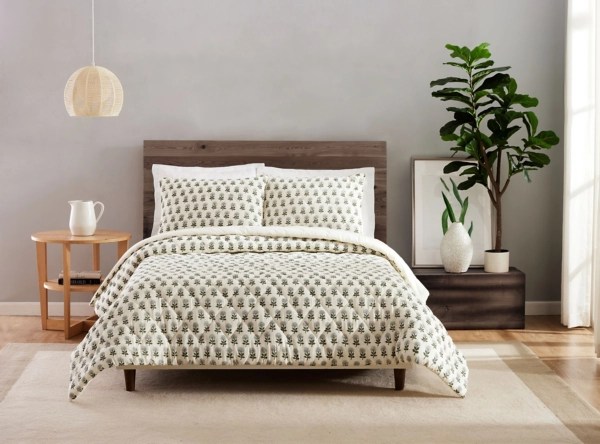 Gwyn Reversible Full/Queen 3pc. Quilt Set Kirklands Home