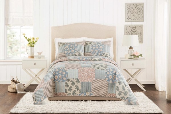 Blue and Rose Patchwork Full/Queen 3pc. Quilt Set Kirklands Home