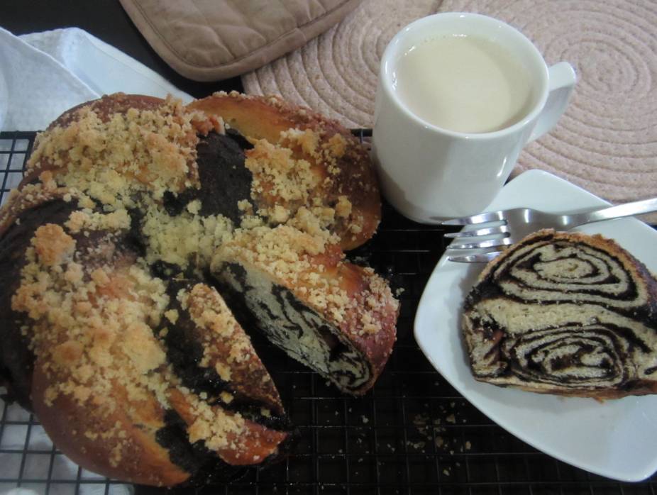 Easy Chocolate Babka