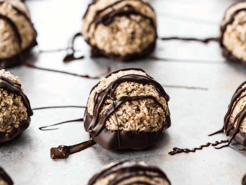 ChocolateDipped Vanilla Bean Macaroons