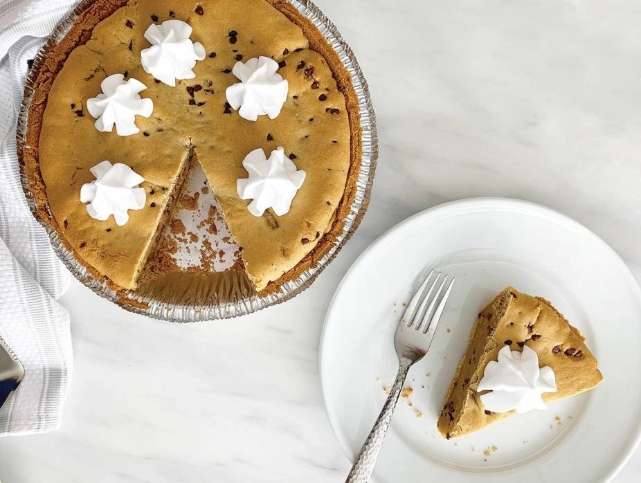 Tahini Chocolate Chip Cookie Bars