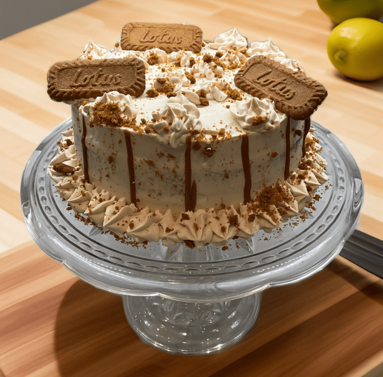 Easy Chocolate Lotus Cake