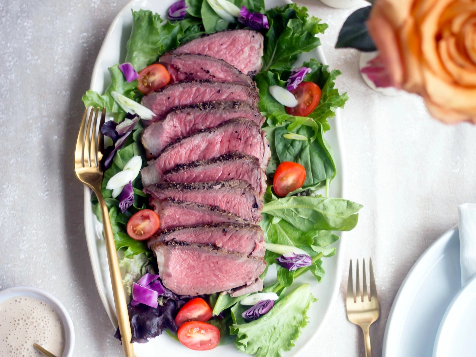 London Broil Salad with Creamy Garlic Balsamic Dressing