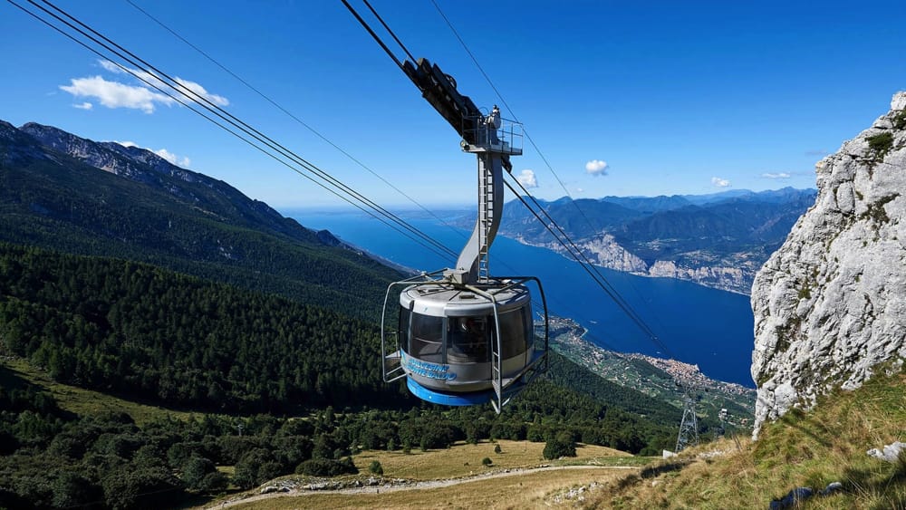 Attractions, Panoramic cable cars, Malcesine cable car, Lake Garda