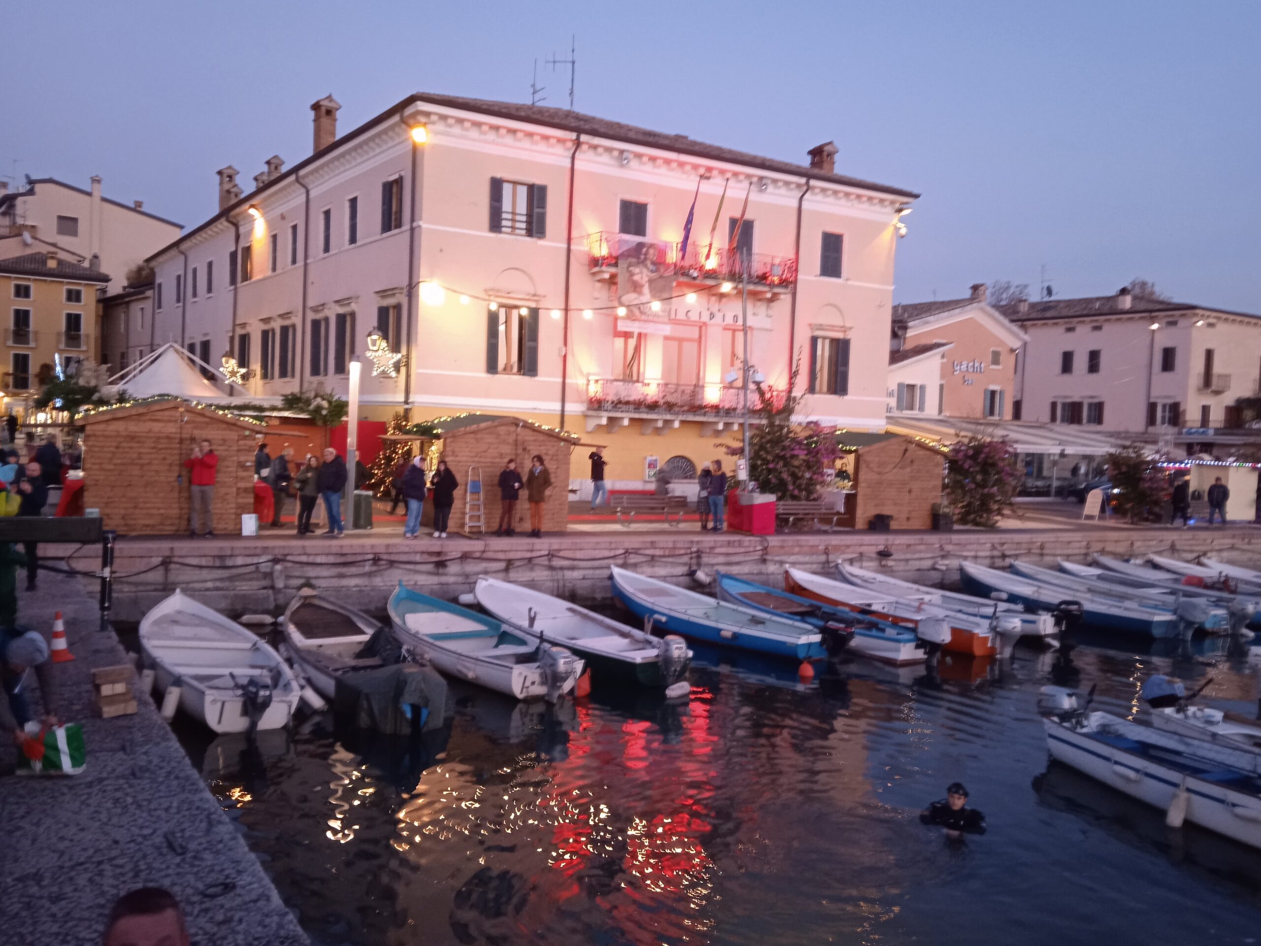 Itineraries and Tours, Boat tours, LOWER LAKE TOUR ON BOAT, Lake Garda