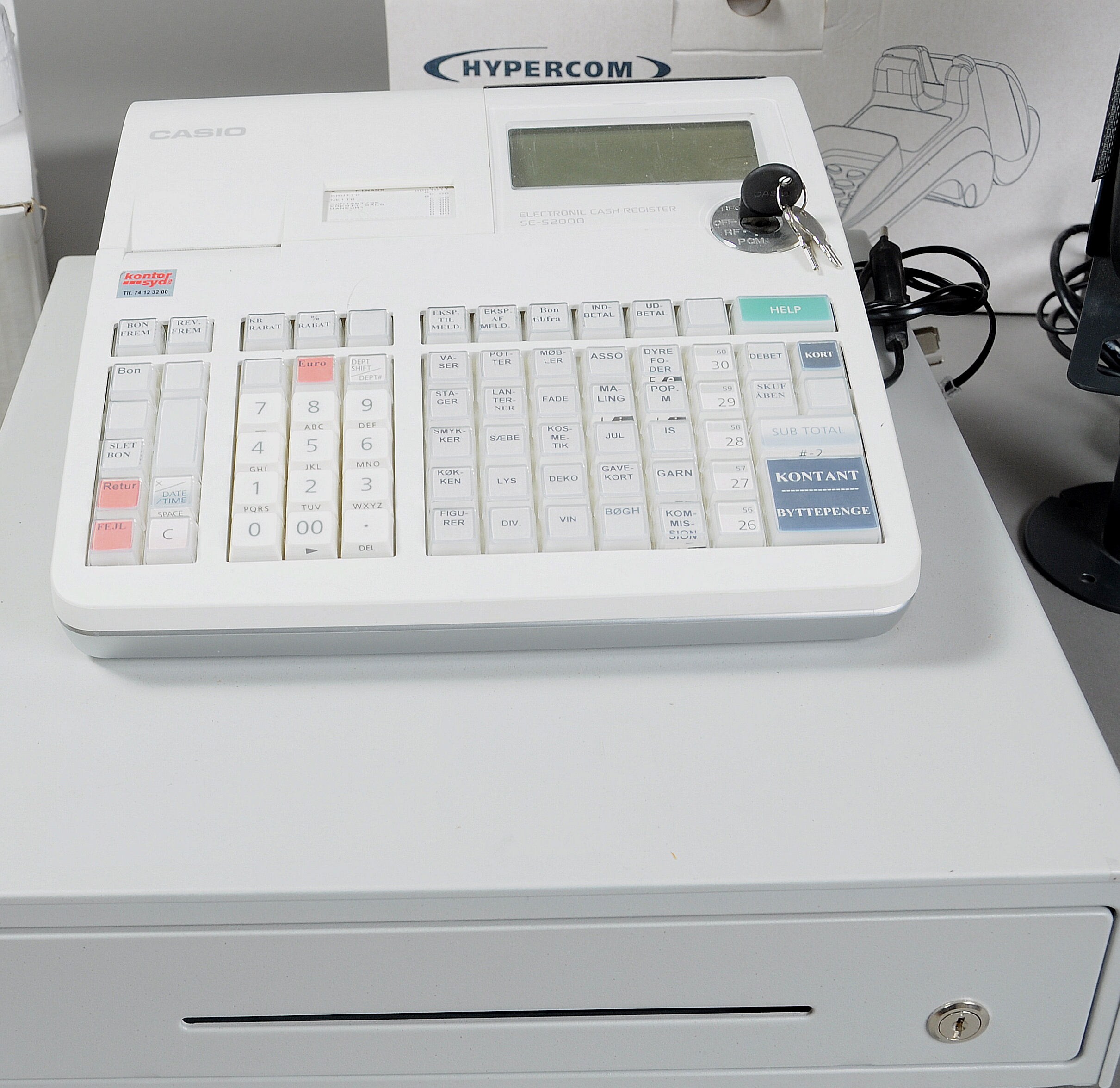 Casio kasseapparat, SES2000, samt dankortterminal med stativ