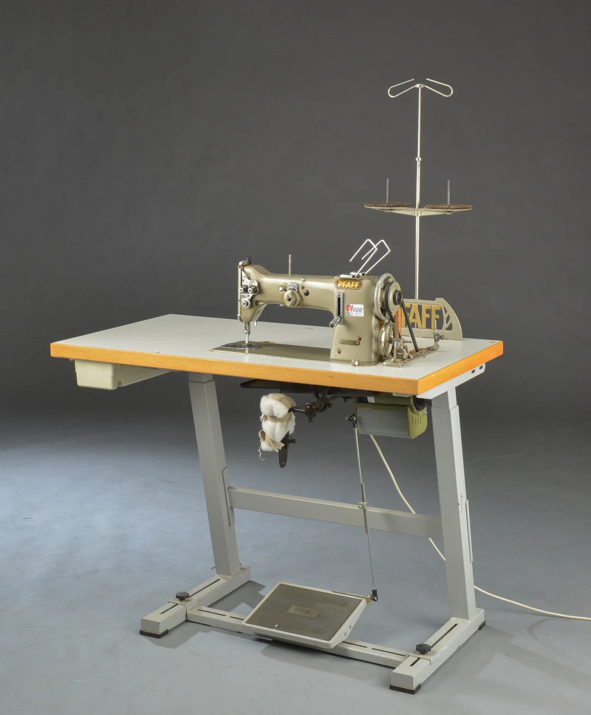 Pfaff. Industriel symaskine, model 1386