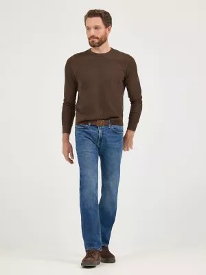 Men’s Extreme Motion Slim Straight Leg Jean