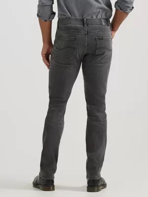 Men's Extreme Motion MVP Slim Fit Tapered Jean