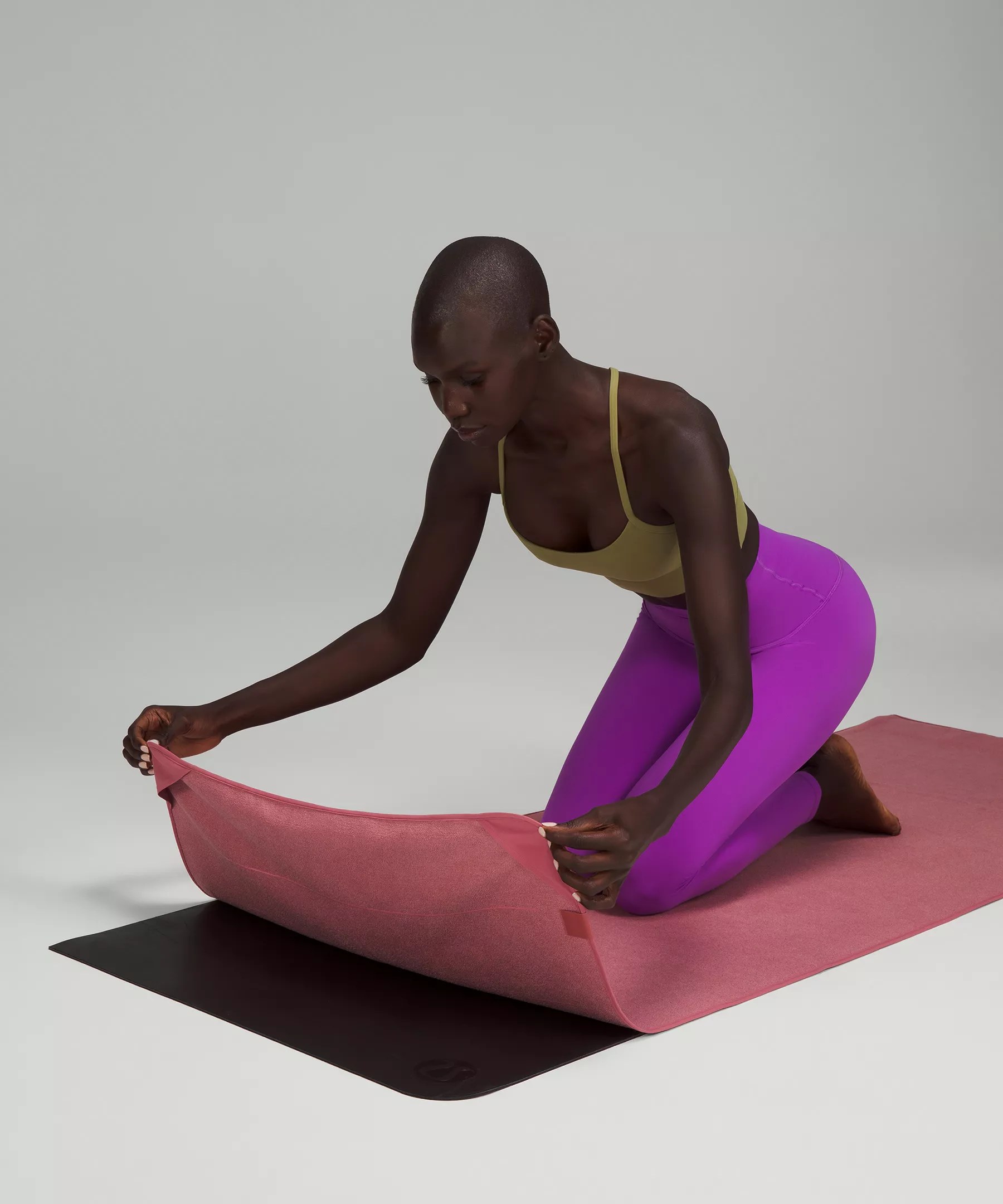 Yoga Mat Towel with Grip ヨガマット Lululemon JP