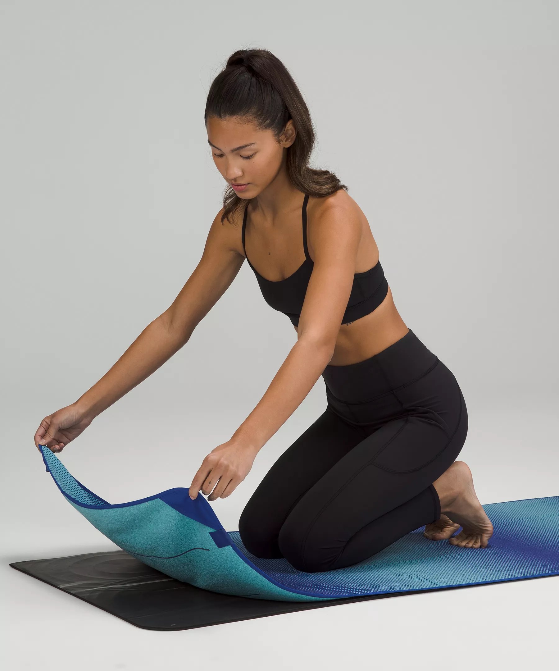 Yoga Mat Towel with Grip lululemon Hong Kong SAR
