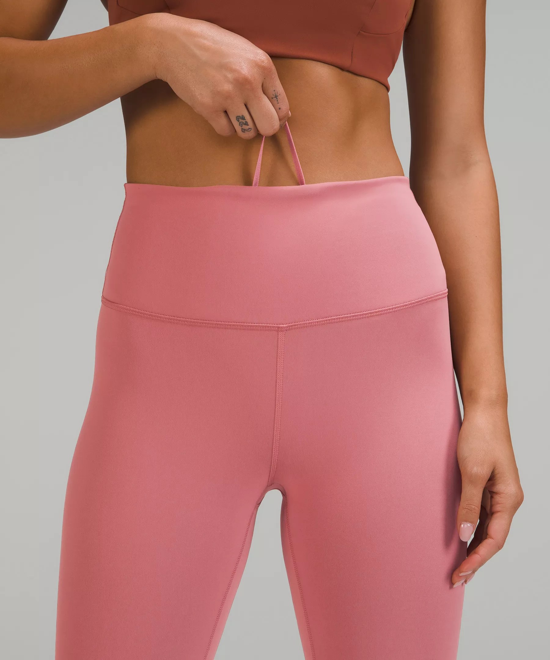 wunder train contour fit highrise short 4th