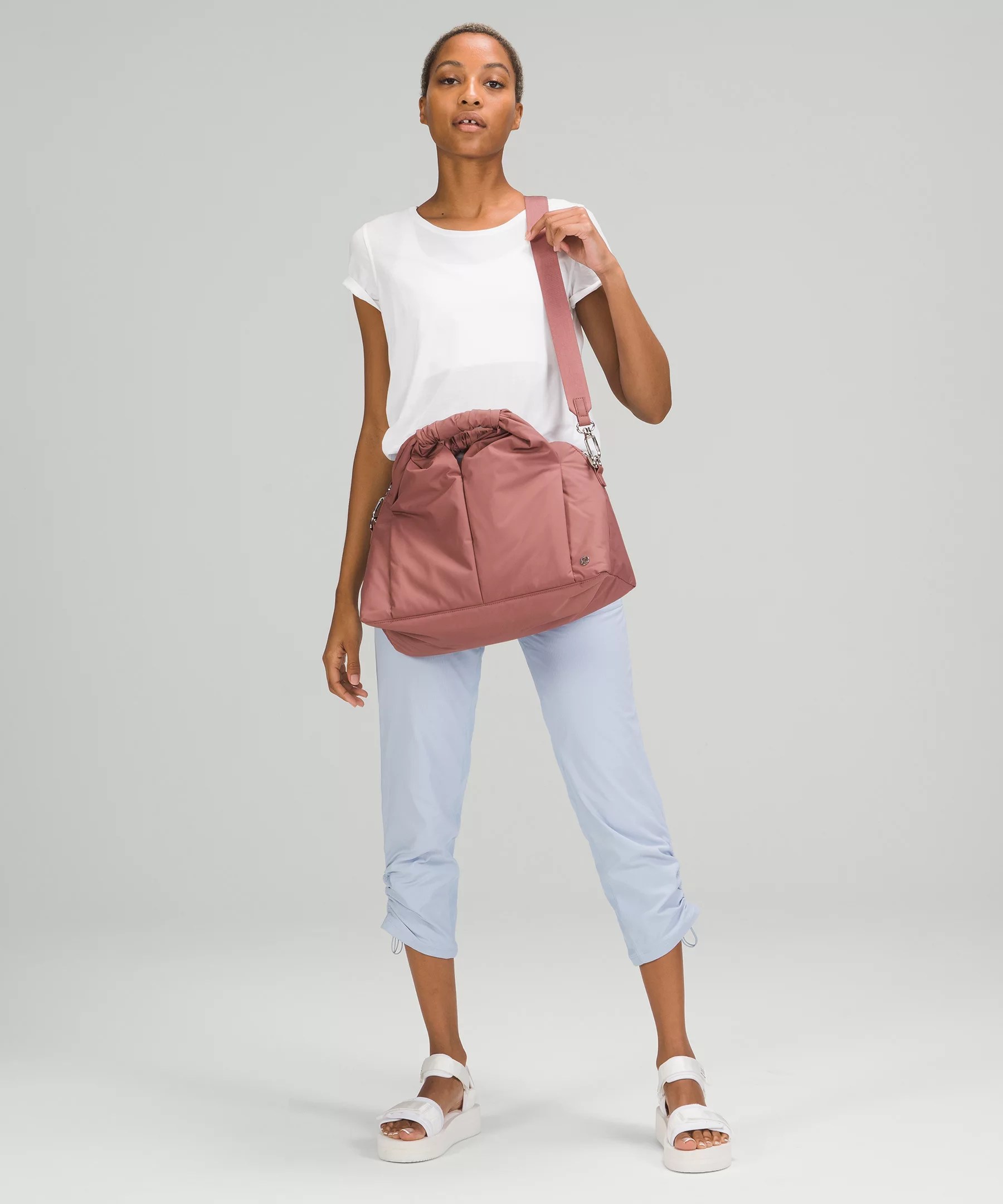 lululemon gathered handle gym bag review