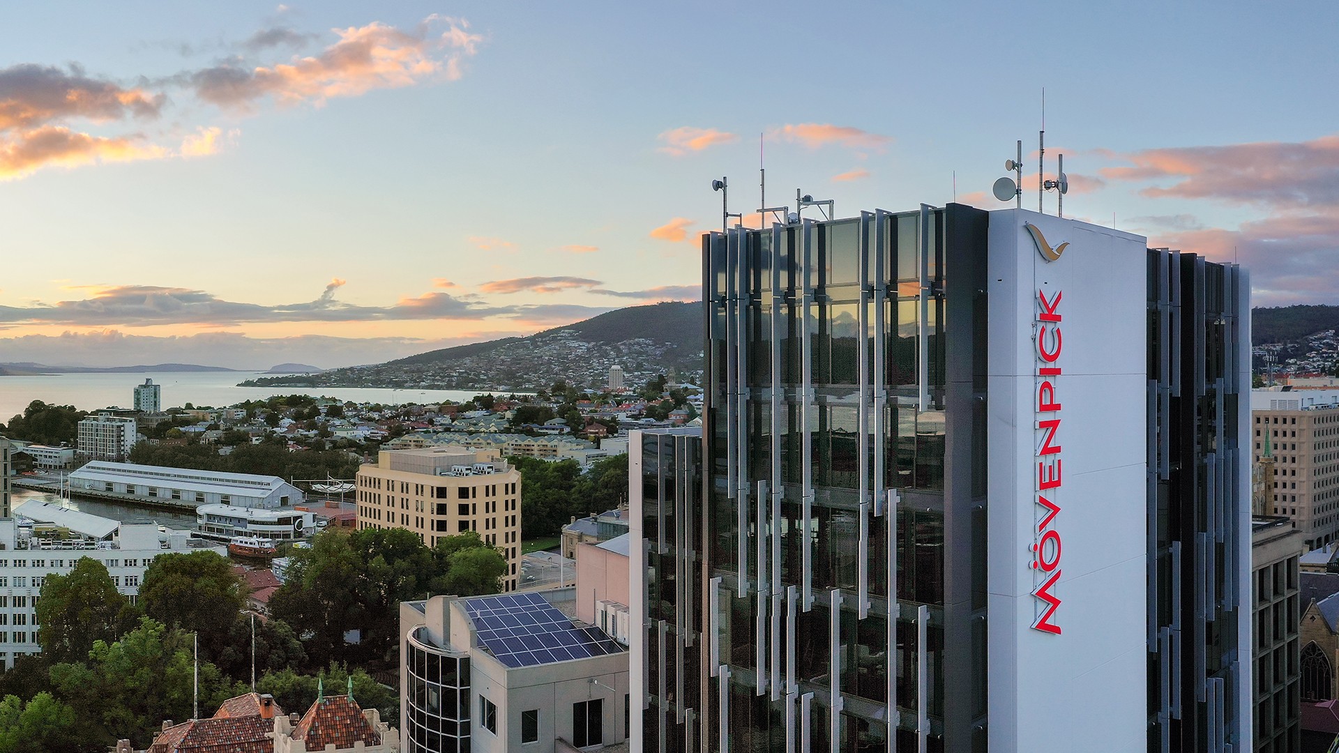 Mövenpick City Break near Hobart Waterfront with Daily Breakfast