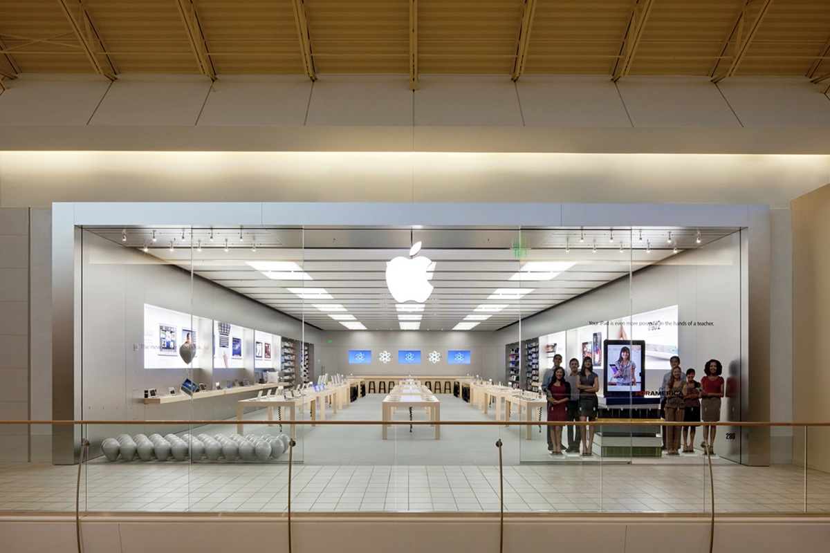 Apple Again Closing Some Stores in Florida, Arizona, North Carolina and