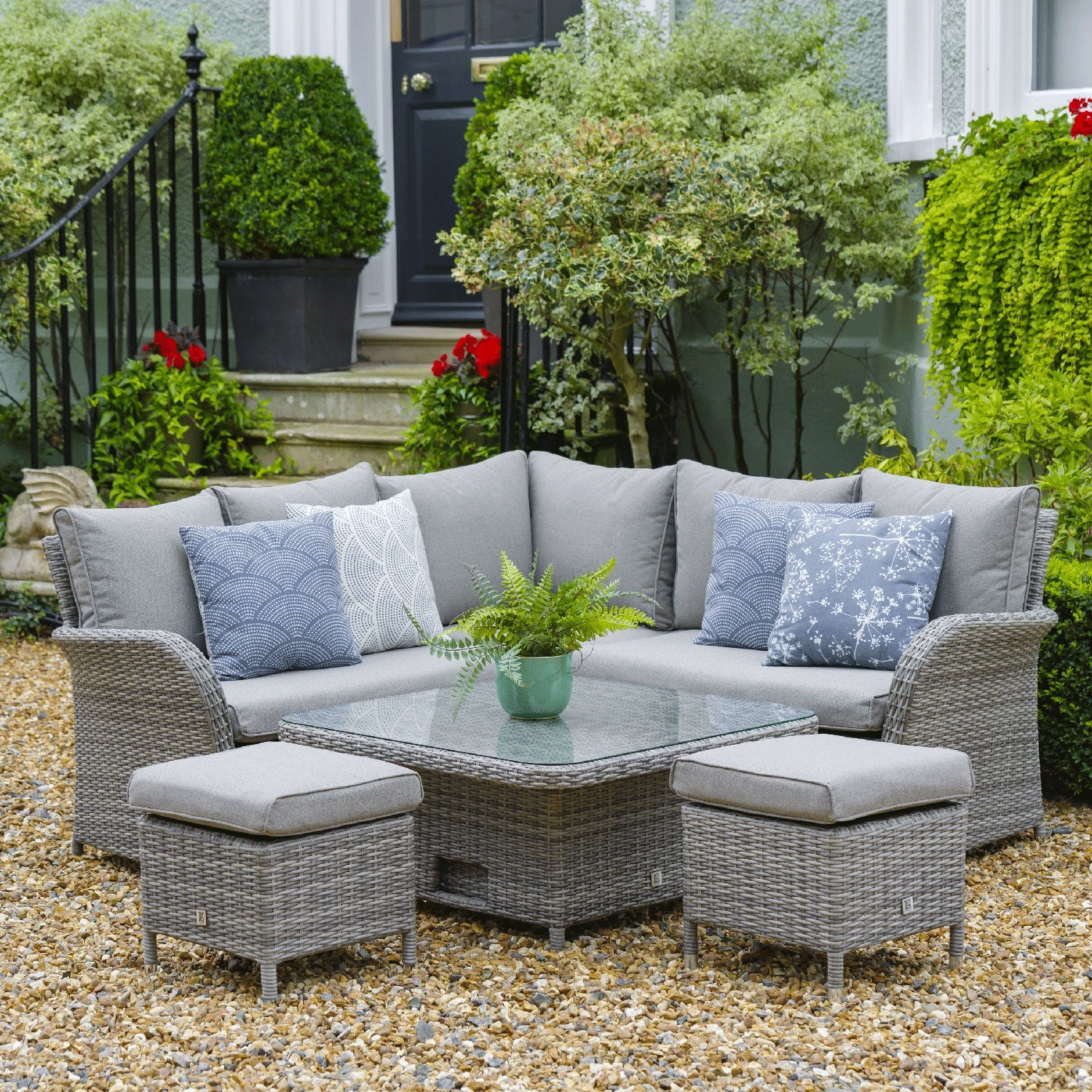 Outdoor Living The Mains of Drum