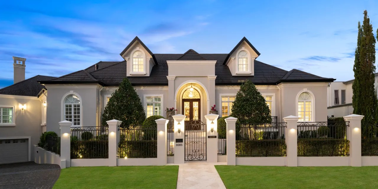 Gold Coast, Australia, Trophy Home With Room for a Yacht Lists for