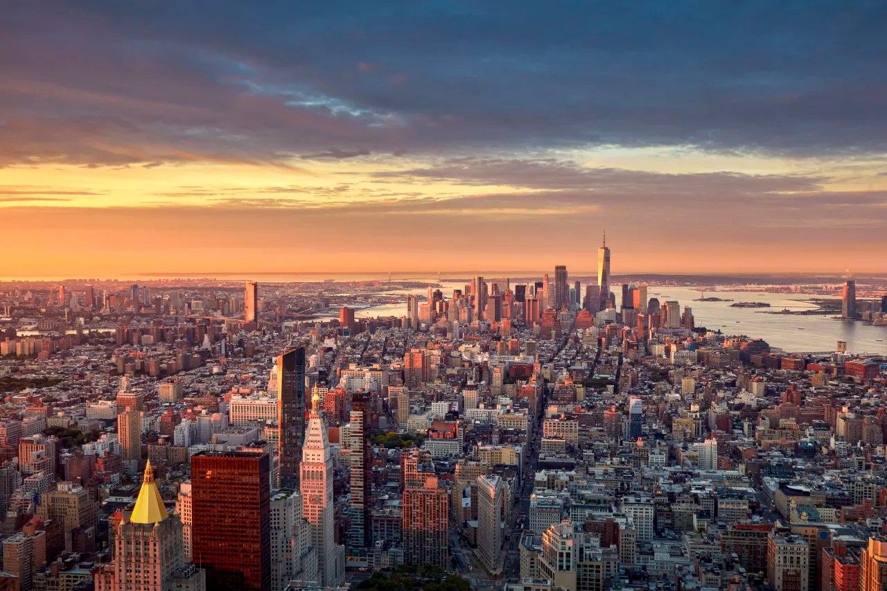 HighEnd Homes Start to Move in Manhattan After Stagnant Few Months