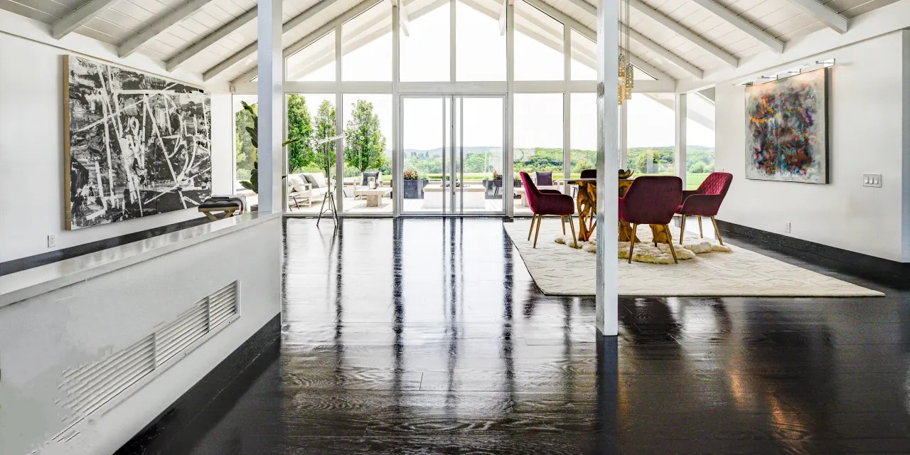 Rare MidCentury Modern Home in Rural Pennsylvania Heads to Auction