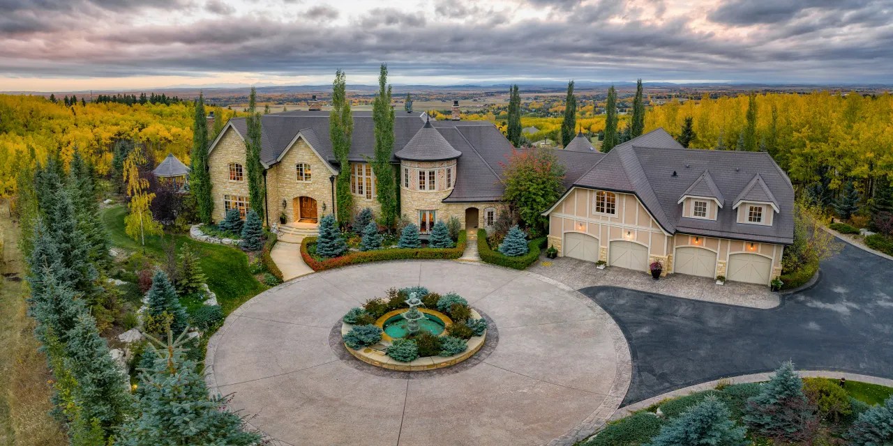 10Bedroom ChateauStyle Calgary, Canada, Home Sells at Auction