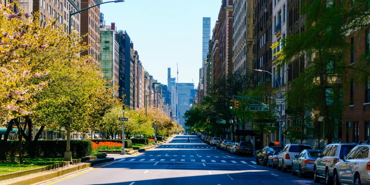 Manhattan Luxury Housing Market Begins Its Summer Slowdown Mansion Global