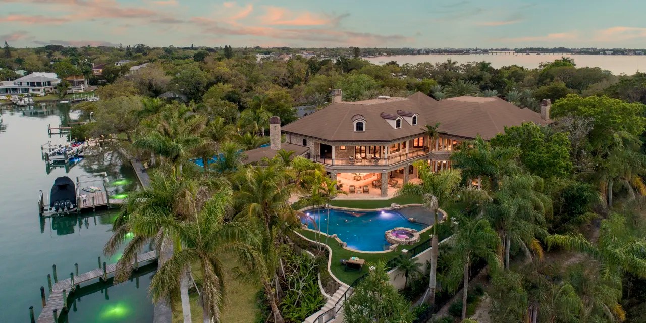 Waterfront Estate With Space for Yachts in Sarasota, Florida, Sells for