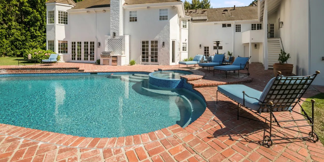 Gated Los Angeles Estate Built by Magic Johnson in 1980s Asks 14.5 Million Mansion Global