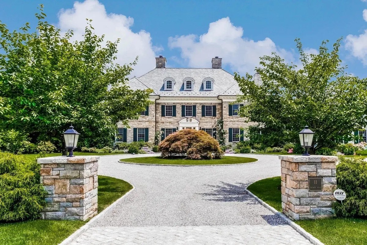 Scarsdale’s Murray Hill Balances a Village Lifestyle and BigCity