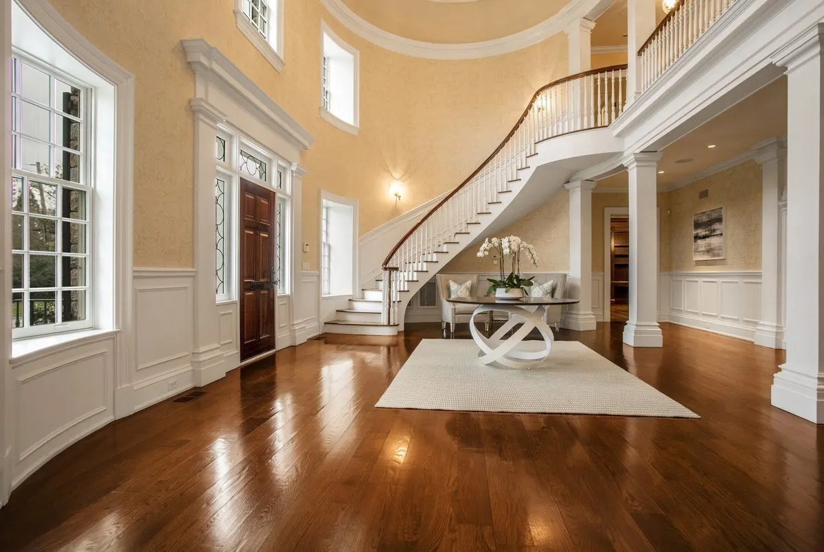 Scarsdale’s Murray Hill Balances a Village Lifestyle and BigCity