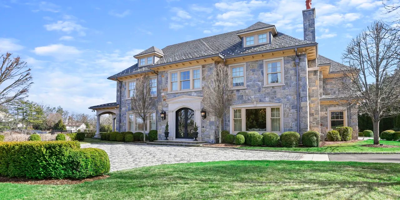 Greenwich, Connecticut, Home Has Room for a Car Collection—and a