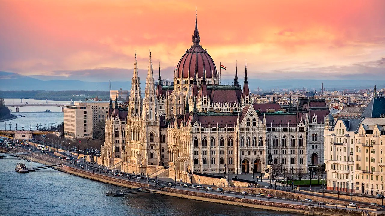 Budapest Leads Global Cities in Residential Home Price Growth Mansion