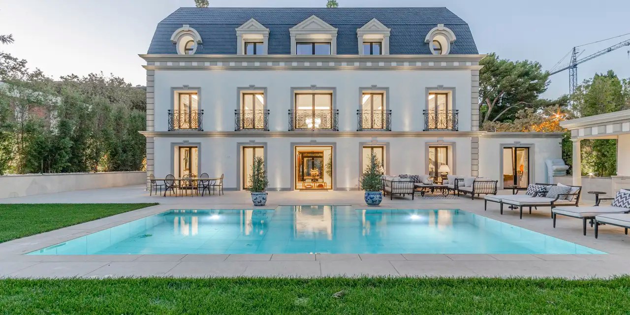 Barcelona Mansion With a Modern Spin on Louis XVI Architecture Lists