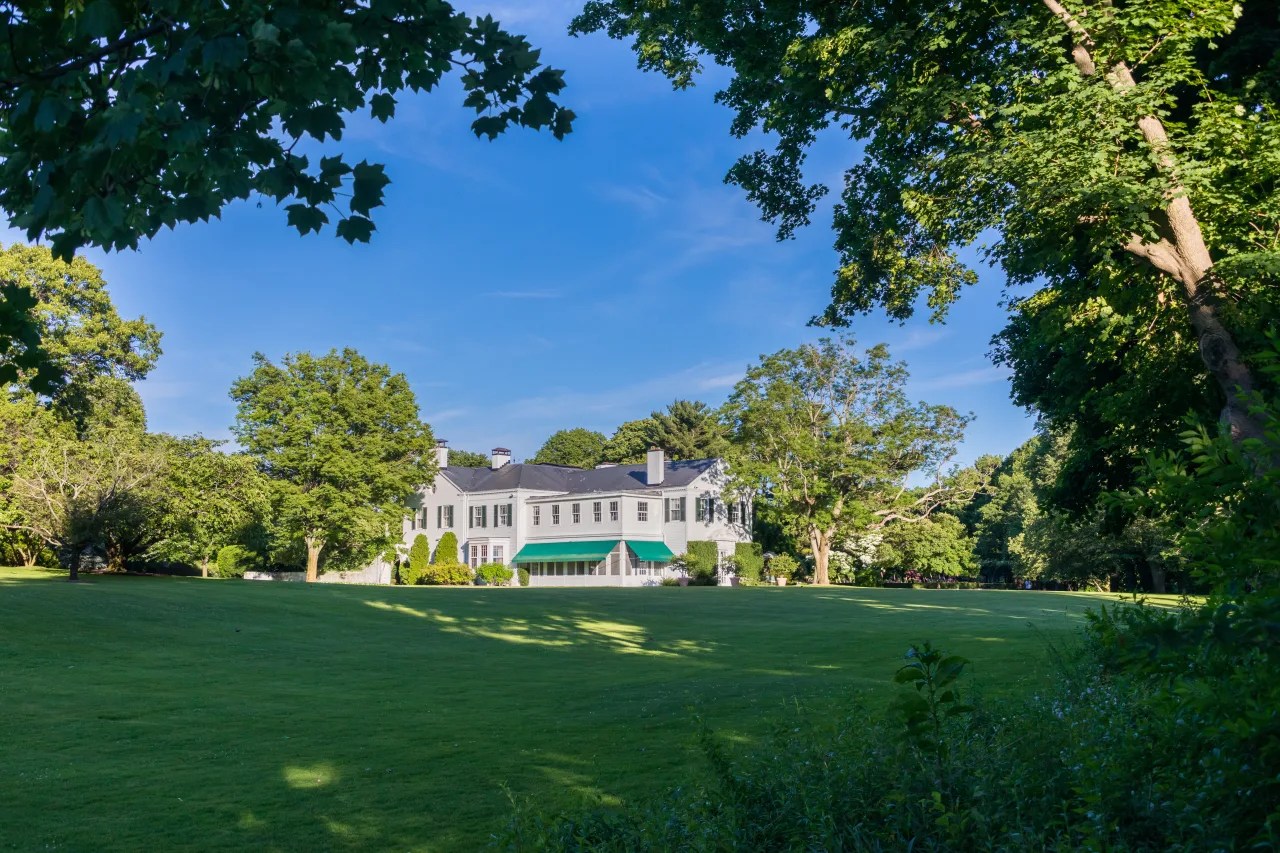 GatsbyEra Estate on Long Island’s Gold Coast Hitting the Market