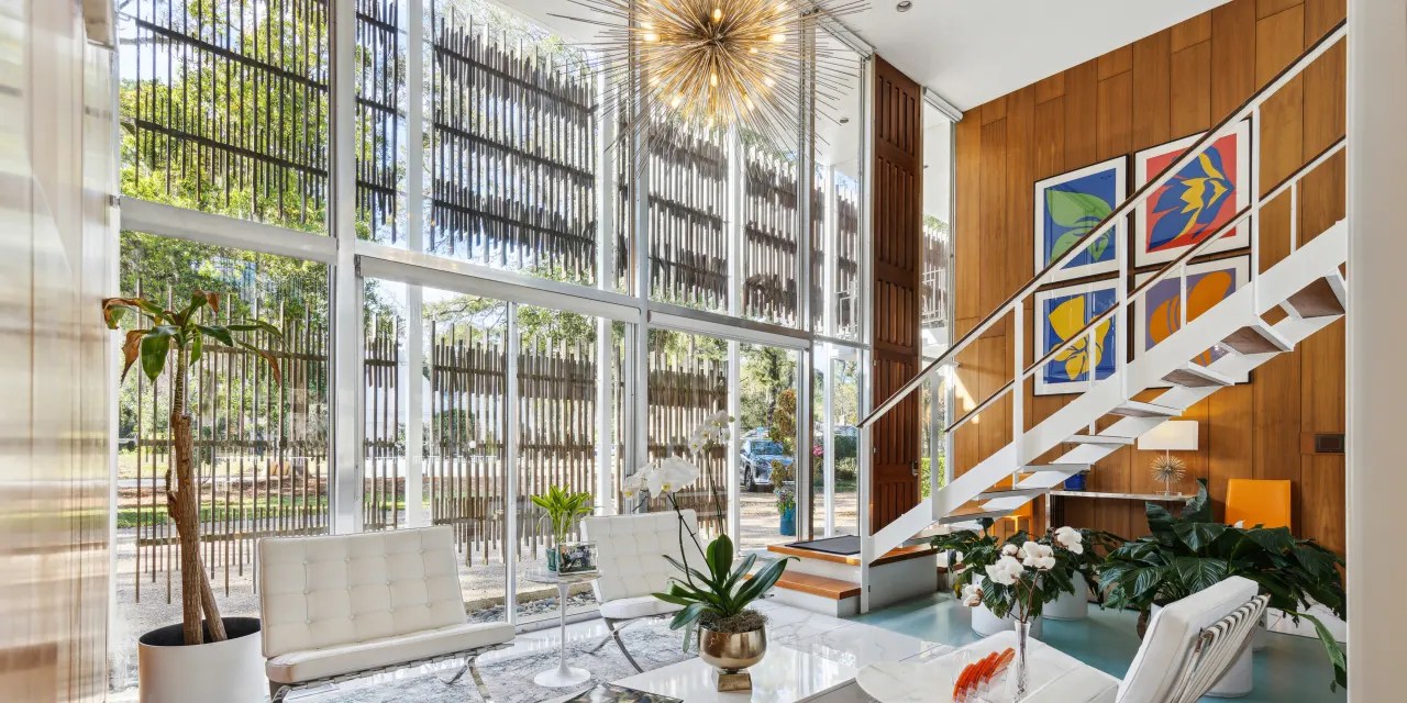A 1960 MidCentury Modern Gem in Savannah, Selling for the