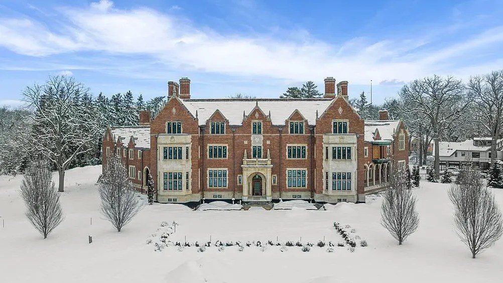 DETROIT Development & Construction Motown Lowdown Page 341