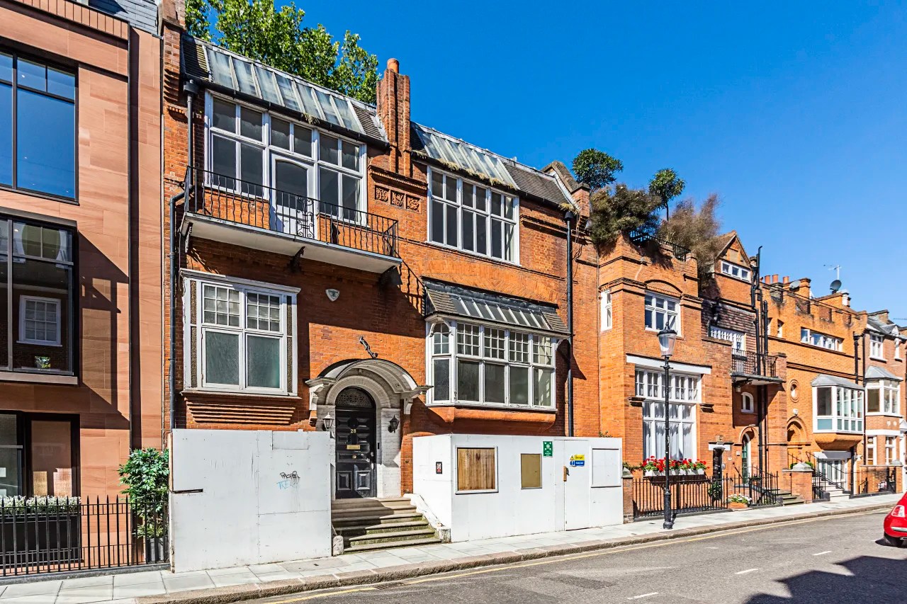 FiveStory Victorian Home in London Offers Buyer a Blank Slate