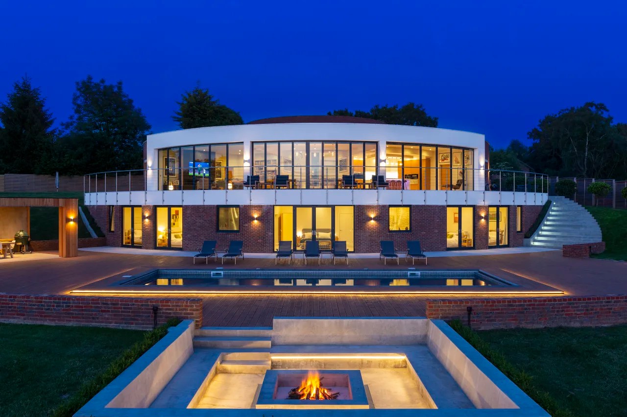 Modern House in English Countryside Lists for £3 Million Mansion Global