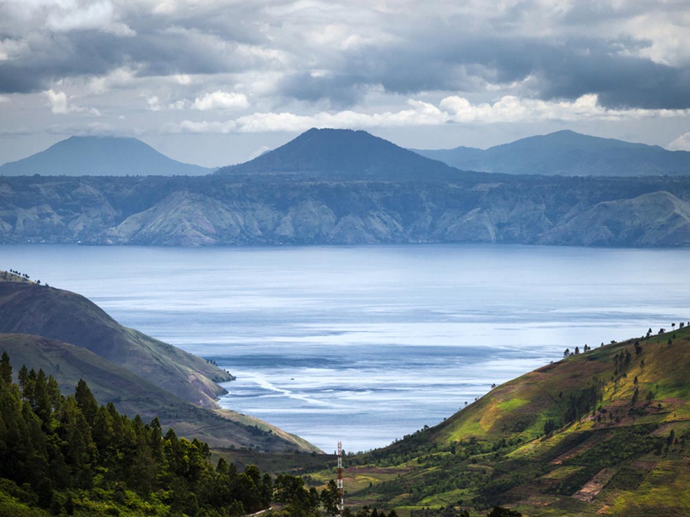Lake Toba, Indonesia Location, Map, Facts, Tours, Information, Guide