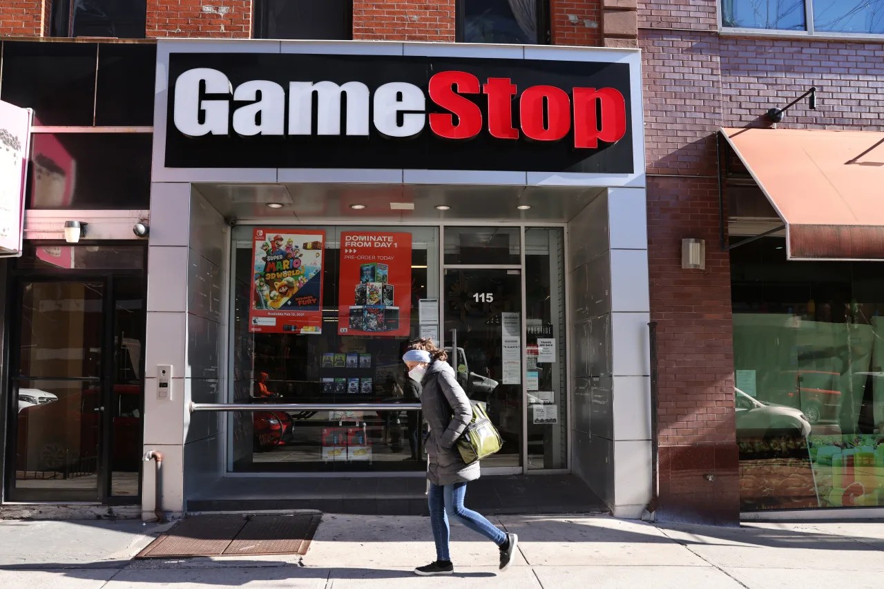 Gamestop Employee GameStop Employee Fired After Zelda Edition Switch