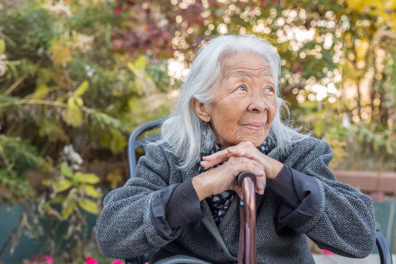 ‘Tell me I’m not crazy’: My mom, 90, has dementia. My sibling wants her to buy a 0K house nearby. Does that make any sense?