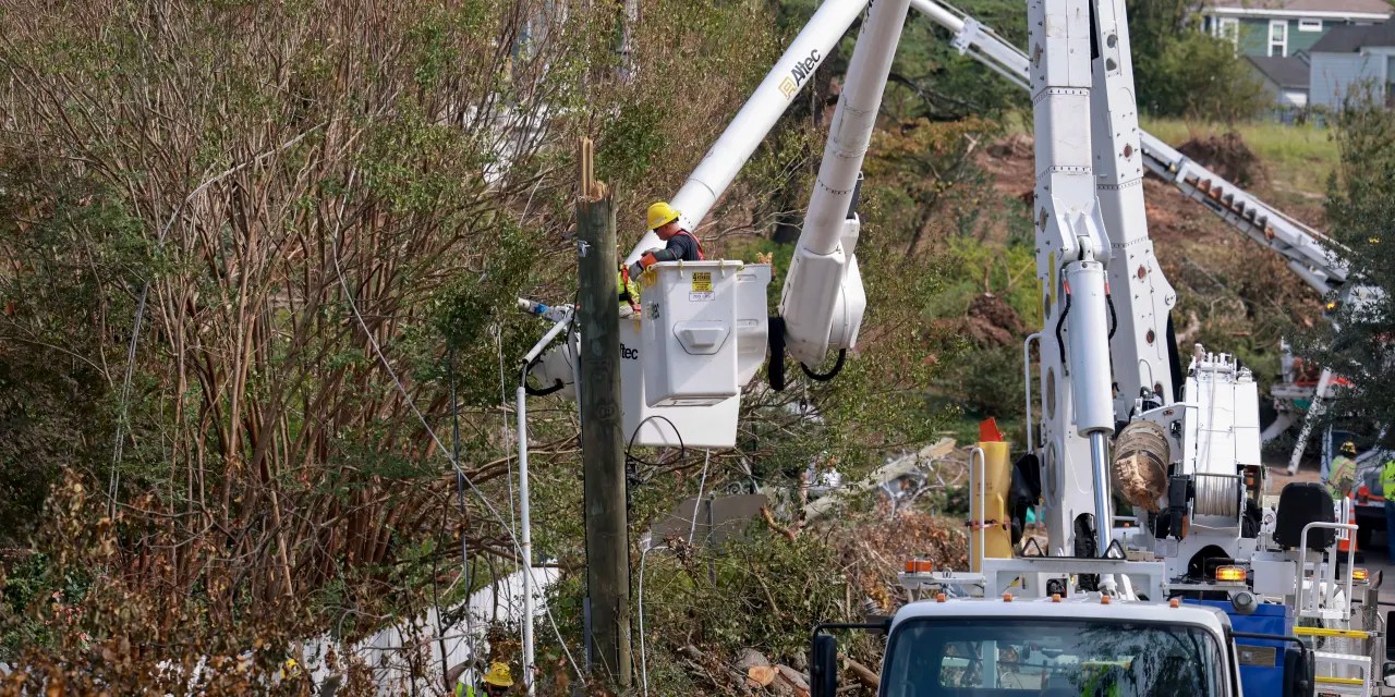 ADP jobs report shows 233,000 gain in privatesector hiring — much